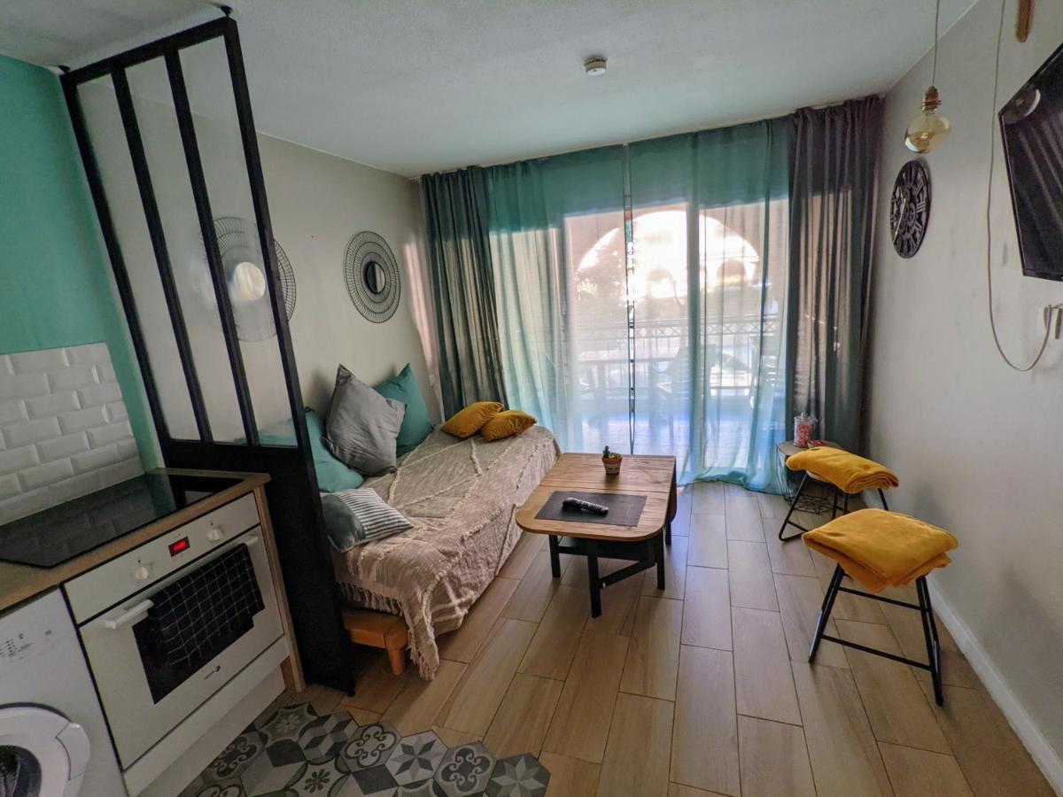 Lovely Holiday Cocoon In Кан Екстериор снимка